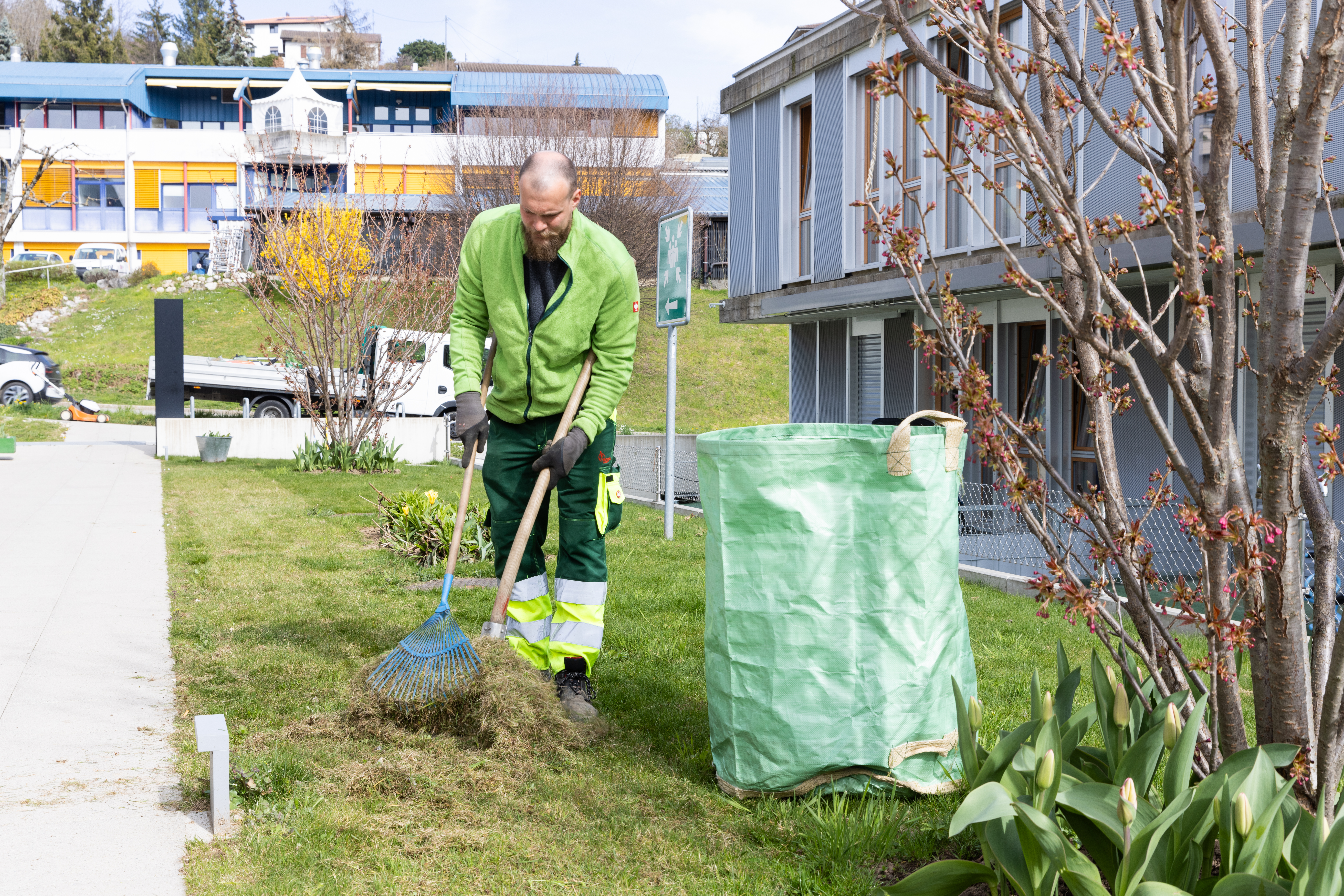 Jardins et taille arbres Polyval